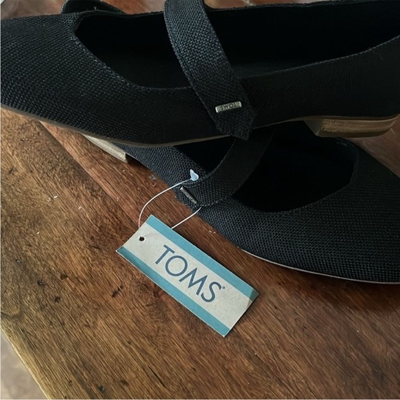 NWT Toms Women's Bianca Canvas Mary Jane Flats - Picture 4 of 6